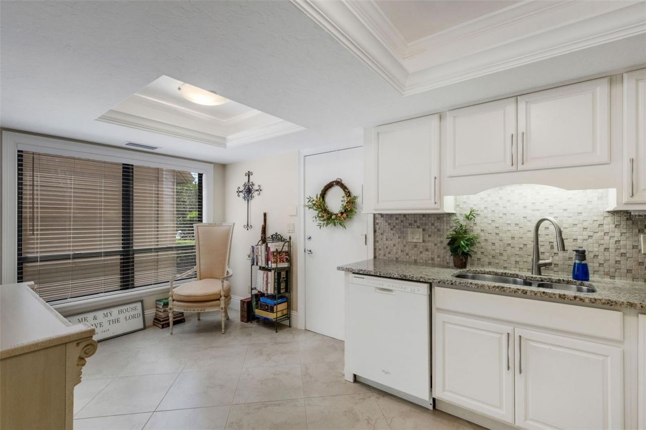 3902 Wilshire Drive, Unit 98, Sarasota, FL 34238 Photo
