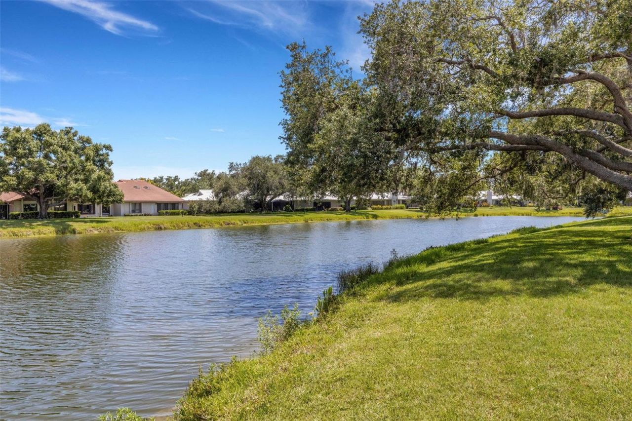 3902 Wilshire Drive, Unit 98, Sarasota, FL 34238 Photo