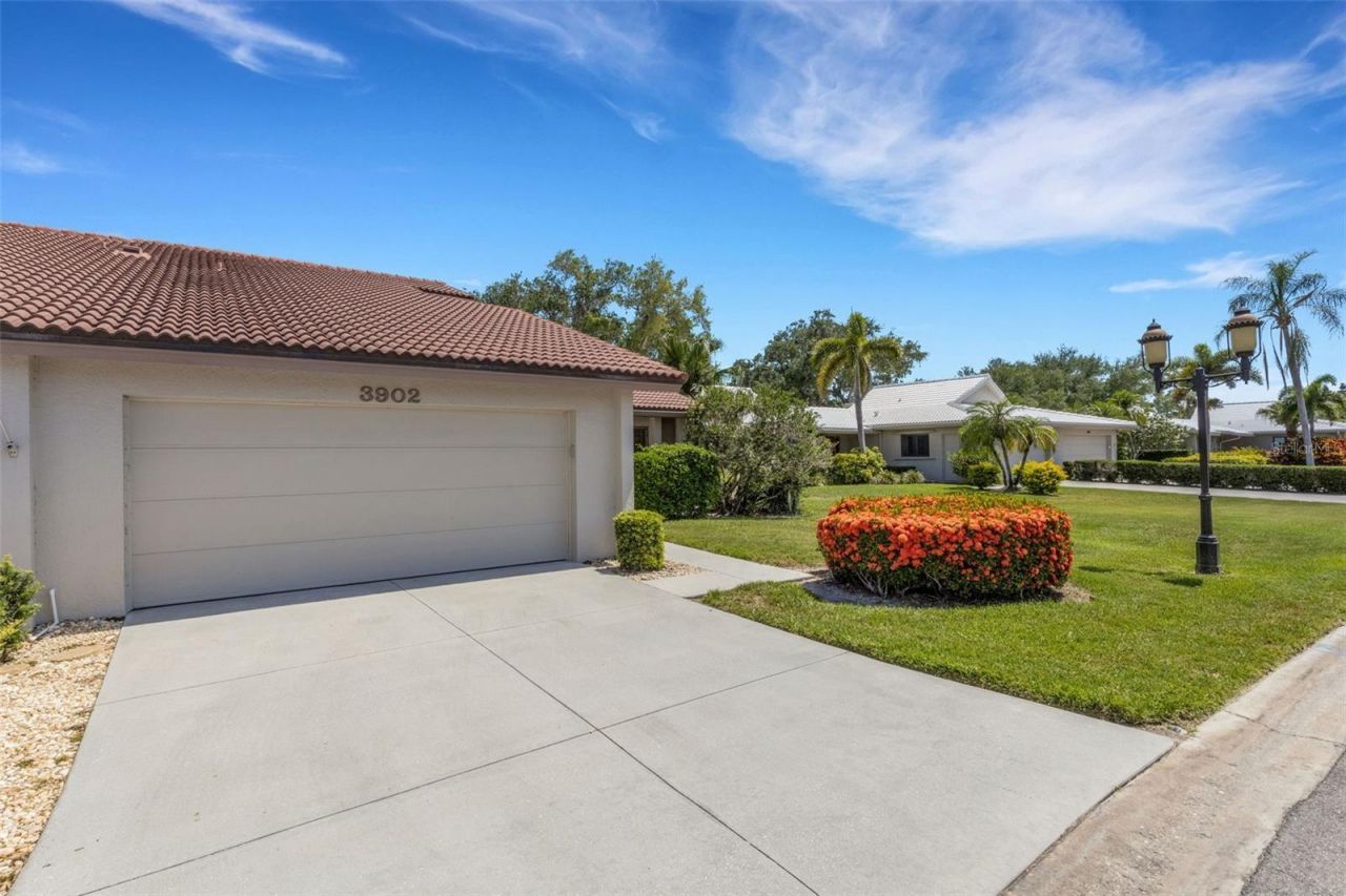 3902 Wilshire Drive, Unit 98, Sarasota, FL 34238 Photo