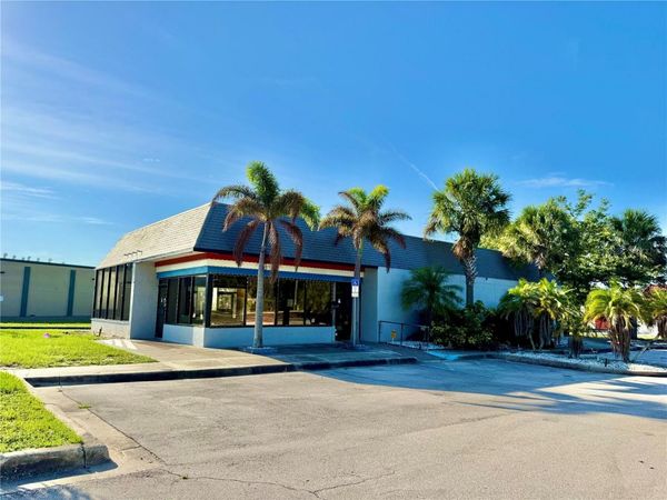 1520 LAKEVIEW DRIVE , SEBRING, FL 33870