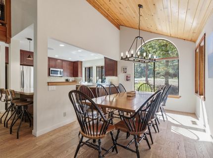 12303 Snowpeak Way, Truckee, CA 96161 Photo