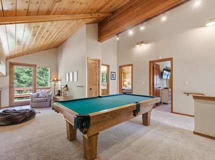 12303 Snowpeak Way, Truckee, CA 96161 Photo