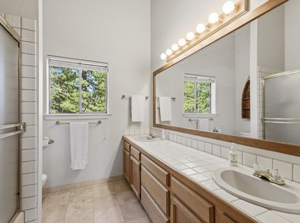 12303 Snowpeak Way, Truckee, CA 96161 Photo