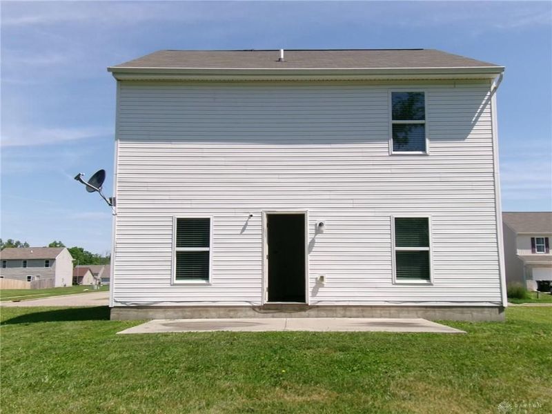 30 Tarragon Way, New Lebanon, OH 45345 Photo 2
