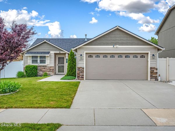 6255 W Harmony ST, Rathdrum, ID 83858