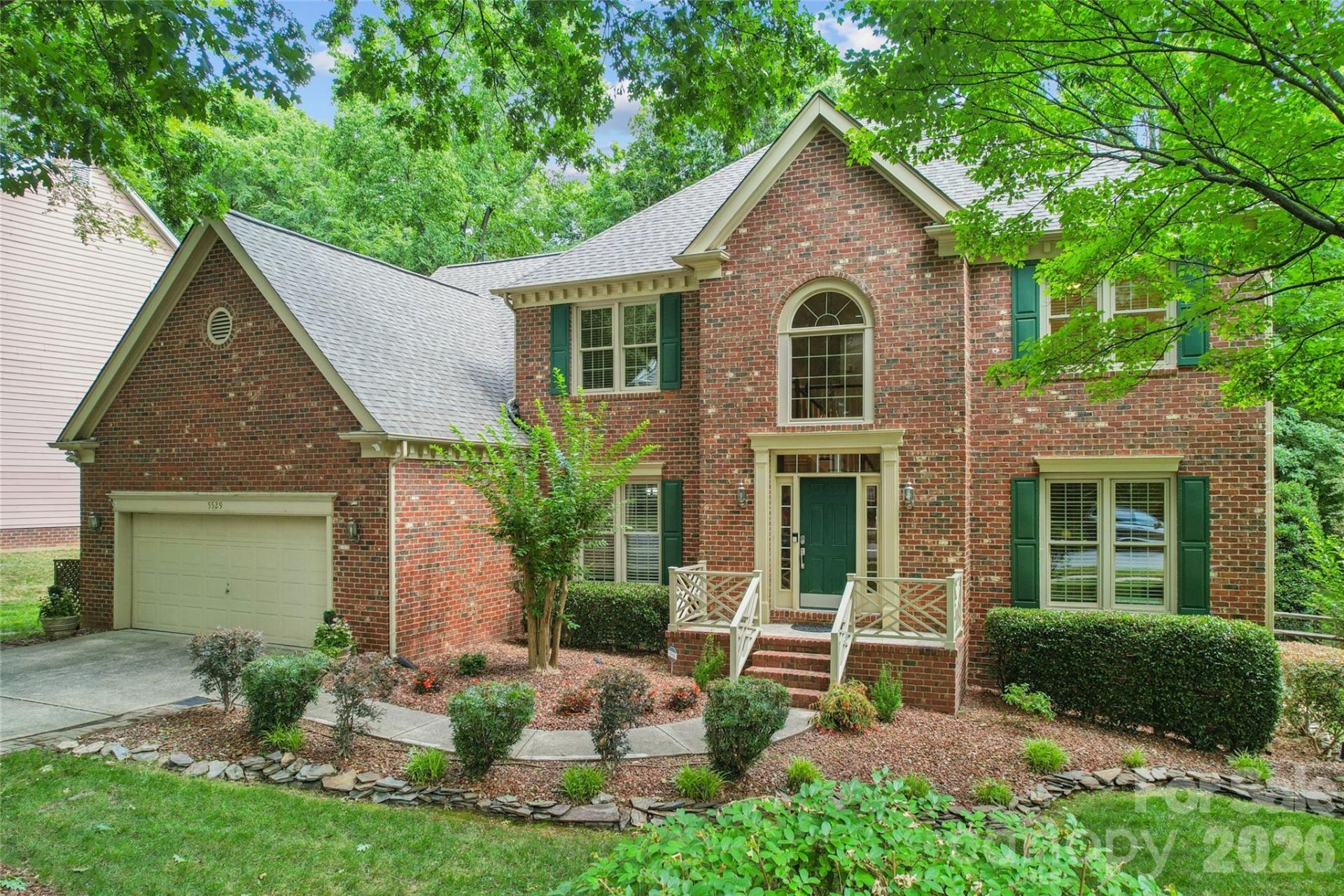 5529 Fairvista Drive, Charlotte, NC 28269 Main Photo
