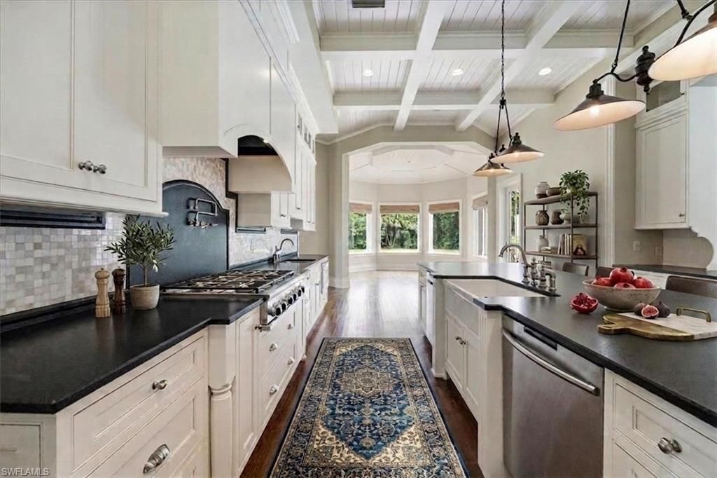 2263 Coach House Ln, Naples, FL 34105 Photo