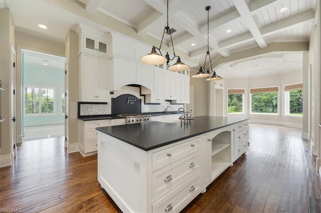 2263 Coach House Ln, Naples, FL 34105 Photo