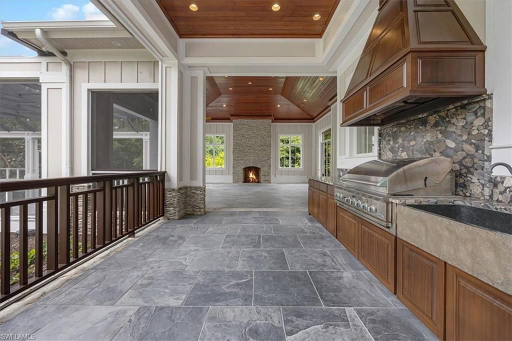 2263 Coach House Ln, Naples, FL 34105 Photo