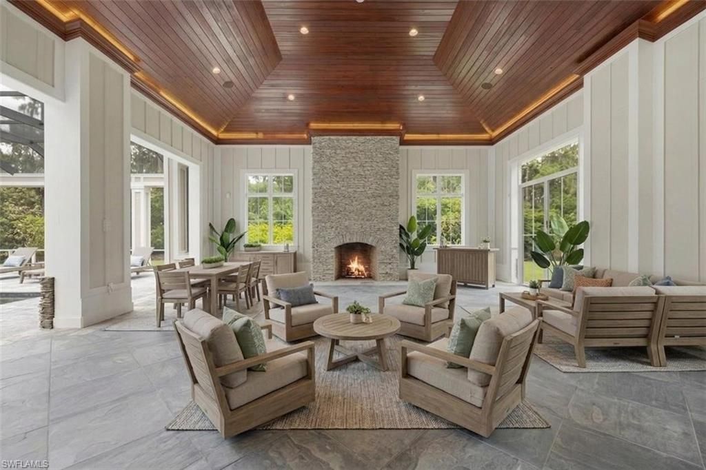 2263 Coach House Ln, Naples, FL 34105 Photo