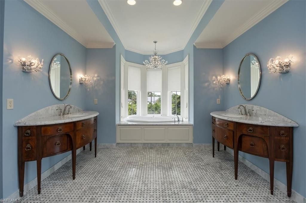 2263 Coach House Ln, Naples, FL 34105 Photo