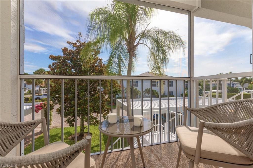 841 Tanbark Dr, Unit 202, Naples, FL 34108 Photo
