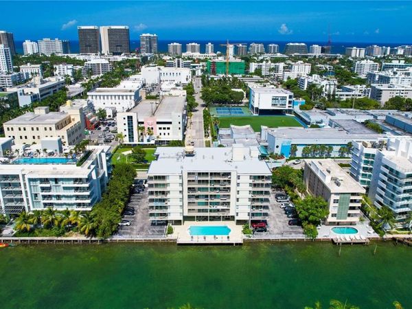 9500 W Bay Harbor Dr , Unit 7D, Bay Harbor Islands, FL 33154