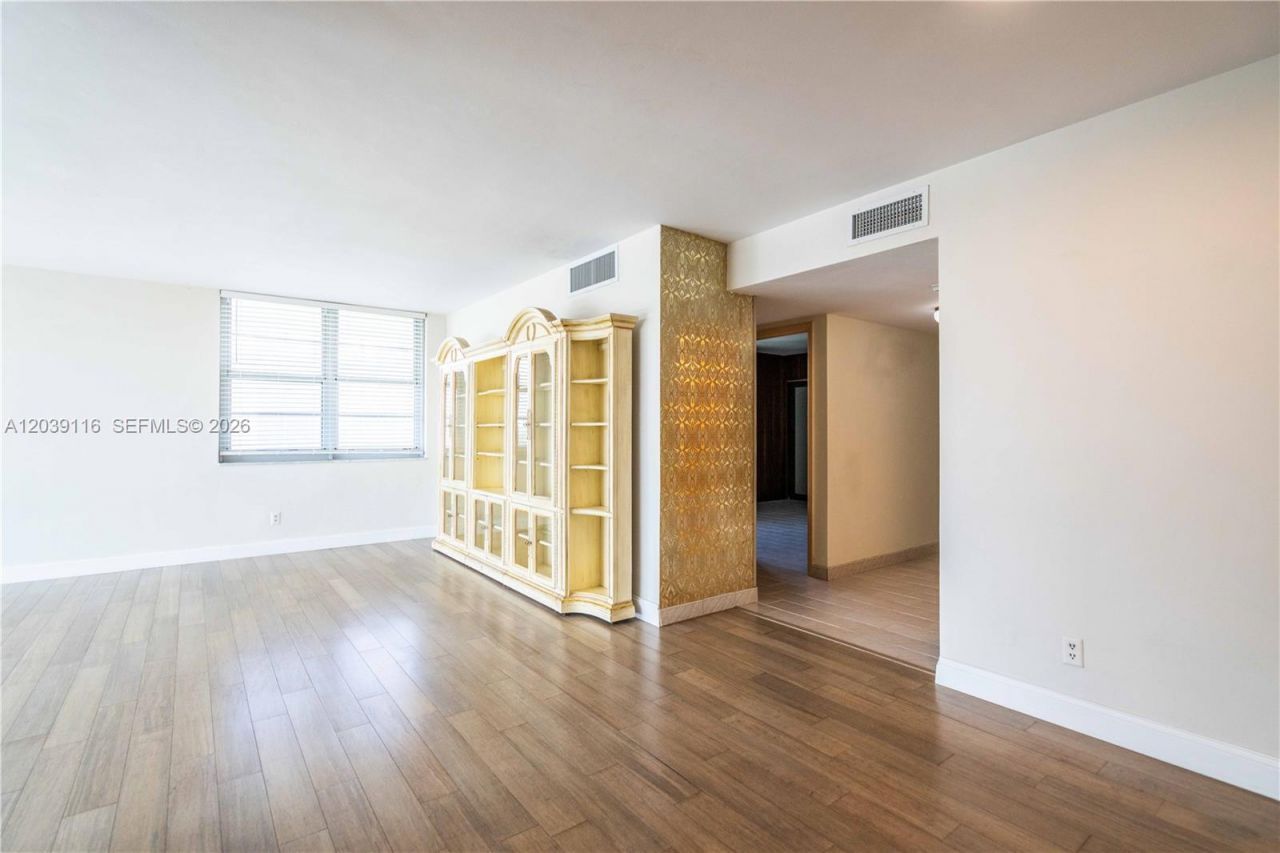 9500 W Bay Harbor Dr, Unit 7D, Bay Harbor Islands, FL 33154 Photo