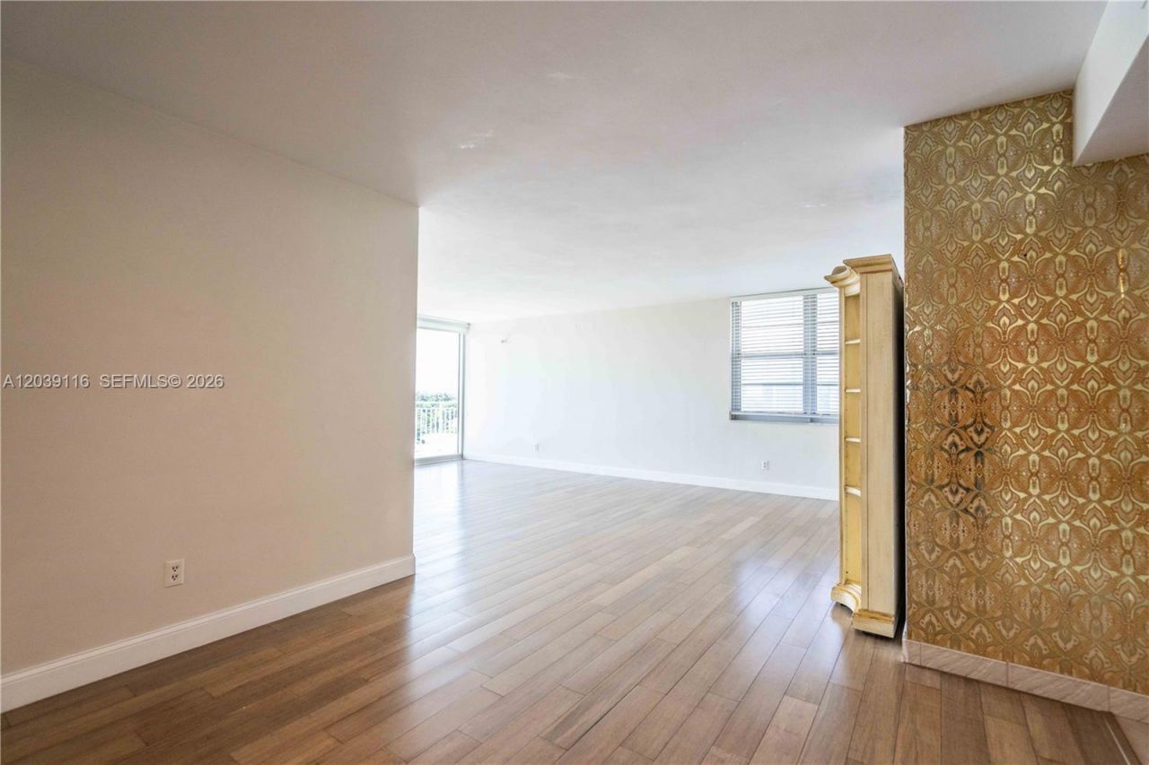9500 W Bay Harbor Dr, Unit 7D, Bay Harbor Islands, FL 33154 Photo