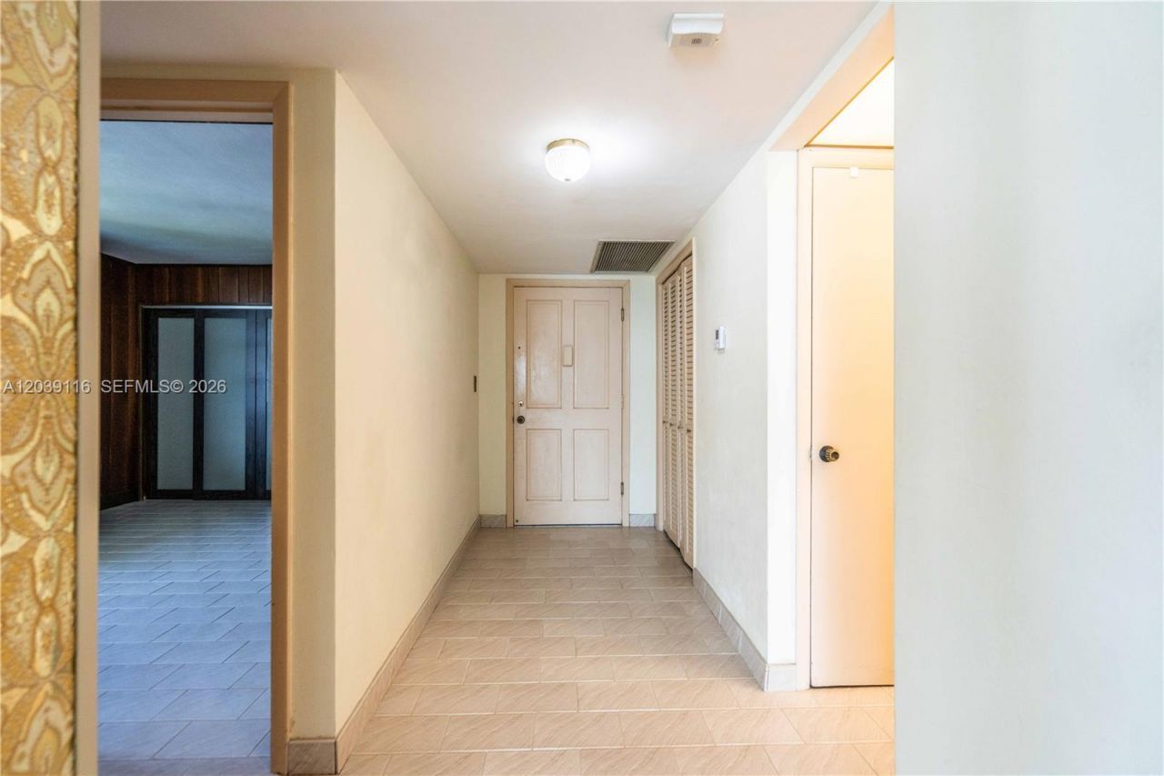 9500 W Bay Harbor Dr, Unit 7D, Bay Harbor Islands, FL 33154 Photo