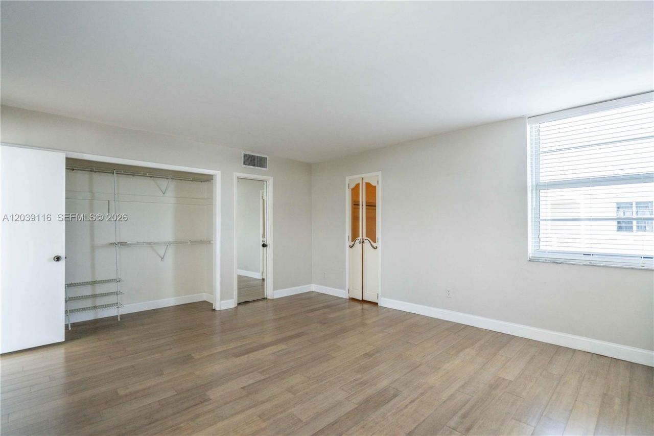 9500 W Bay Harbor Dr, Unit 7D, Bay Harbor Islands, FL 33154 Photo