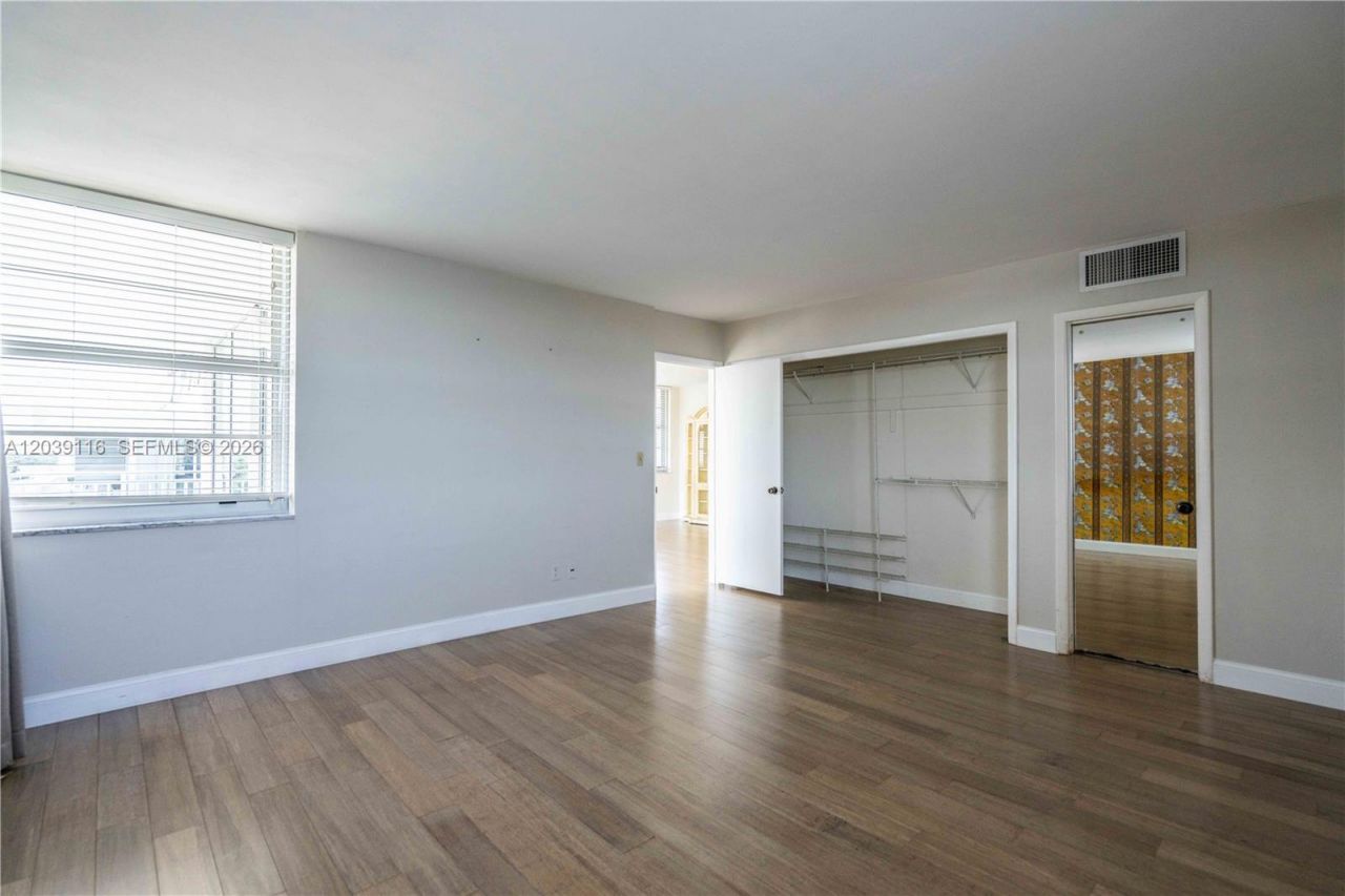 9500 W Bay Harbor Dr, Unit 7D, Bay Harbor Islands, FL 33154 Photo
