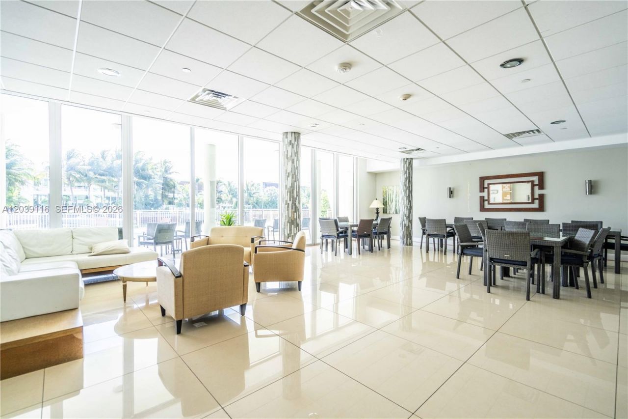 9500 W Bay Harbor Dr, Unit 7D, Bay Harbor Islands, FL 33154 Photo