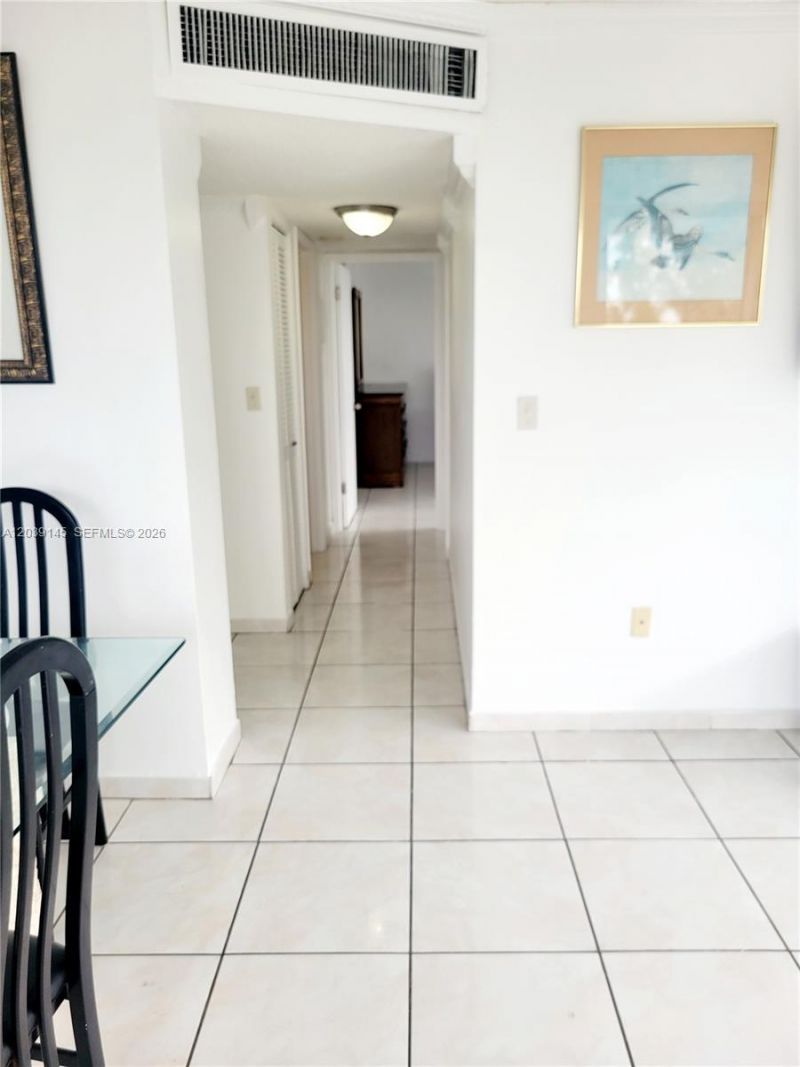 1300 NE Miami Gardens Dr, Unit 720E, Miami, FL 33179 Photo