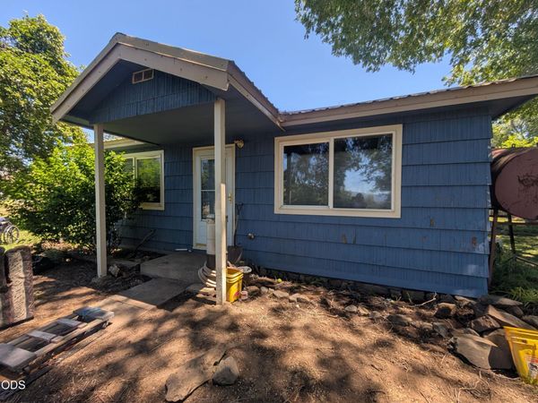 37419 Modoc Point Road, Chiloquin, OR 97624