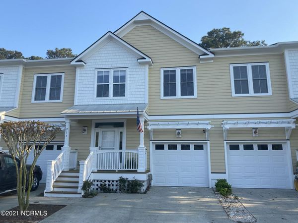 213 River Gate Lane , Wilmington, NC 28412