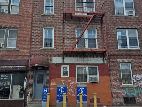 1976 Cross Bronx Expressway , Bronx, NY 10472
