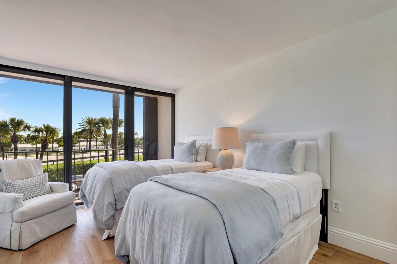 225 Beach Road, Unit 204, Tequesta, FL 33469 Photo