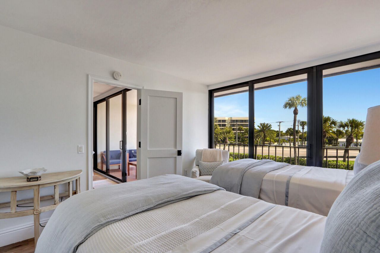 225 Beach Road, Unit 204, Tequesta, FL 33469 Photo