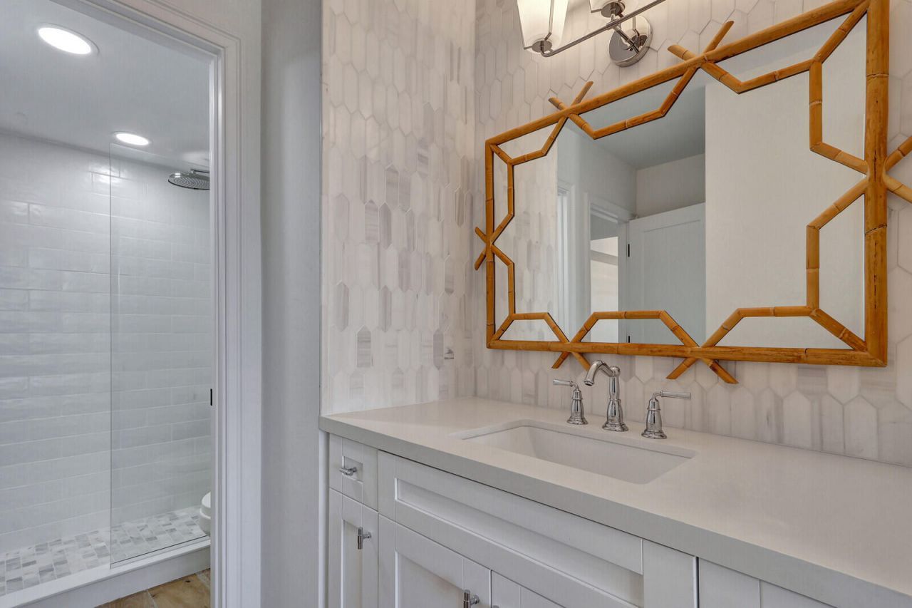 225 Beach Road, Unit 204, Tequesta, FL 33469 Photo