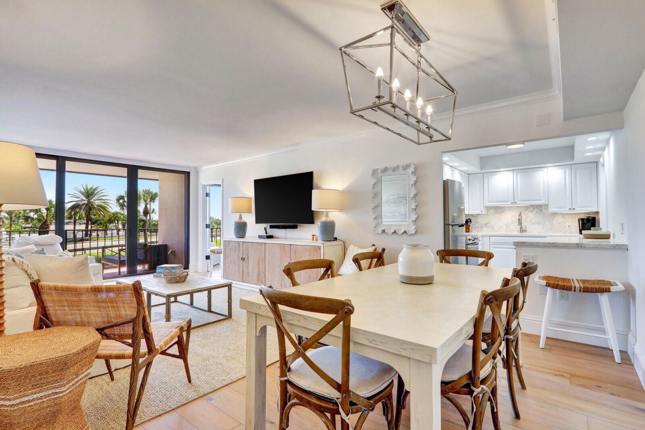 225 Beach Road, Unit 204, Tequesta, FL 33469 Photo