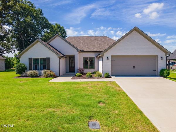12 Tara Drive , Medina, TN 38355