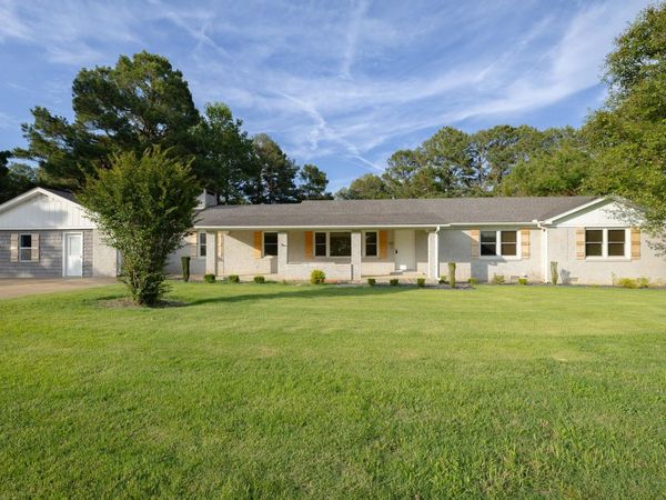 1287 W North Street , Piggott, AR 72454