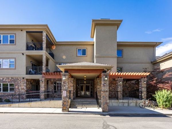 2011 S 2100 E, Unit 200, Salt Lake City, UT 84108