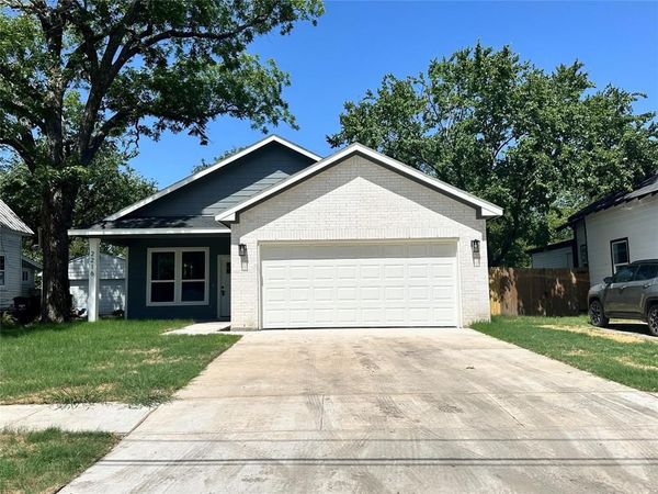 2216 Langford Street , Greenville, TX 75401