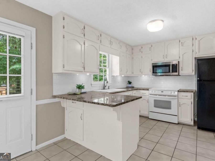 Property Image 16