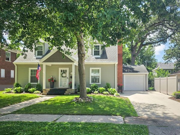 311 3rd Ave SW , Independence, IA 50644