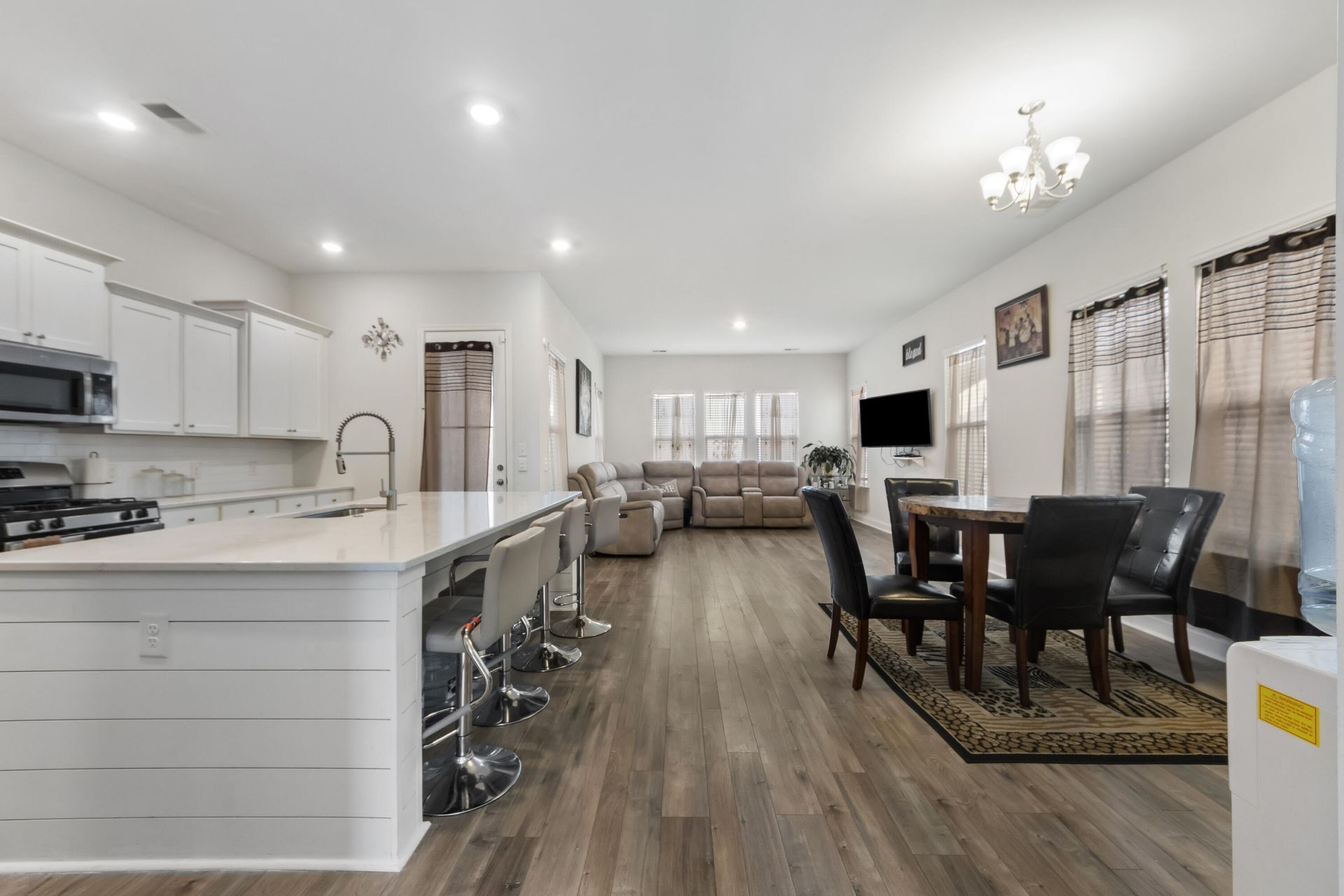 204 Magnolia Garden Drive Photo 5