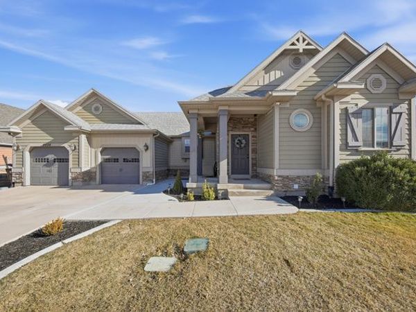 8494 N TURNBERRY RD E, Eagle Mountain, UT 84005