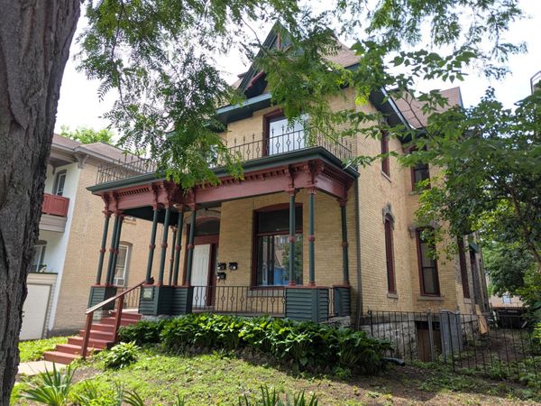 2106 Elliot Avenue, Minneapolis, MN 55404