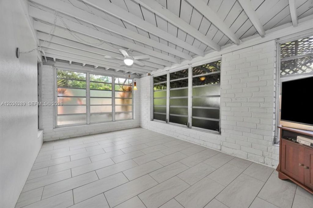 5971 SW 48th St, Miami, FL 33155 Photo
