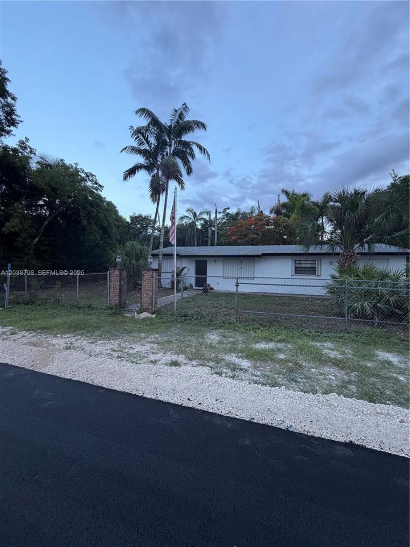 18940 SW 358th St , Homestead, FL 33034 Photo