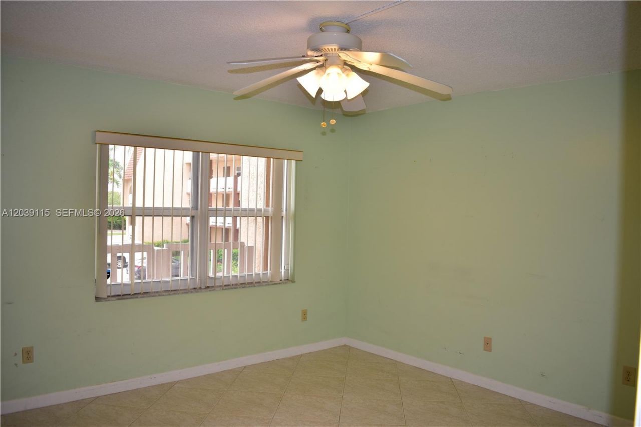 9300 Sunrise Lakes Blvd, Unit 208, Sunrise, FL 33322 Photo