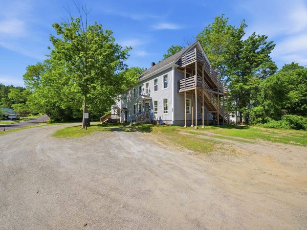 35 South Street, Claremont, NH 03743