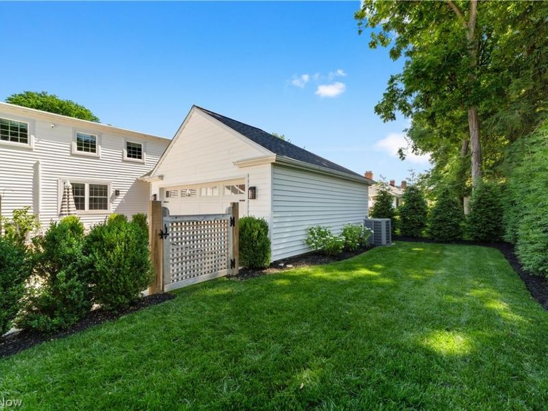 19125 E Shoreland Avenue, Rocky River, OH 44116 Photo 47