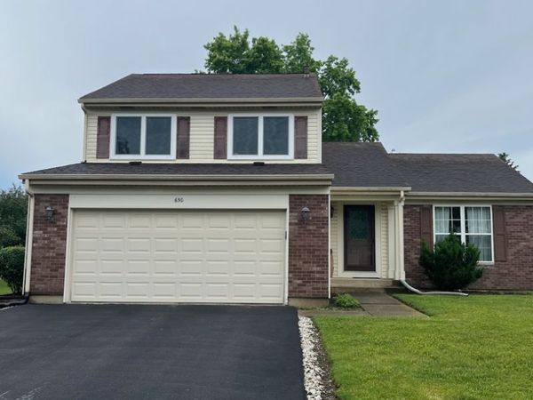 650 Shallow Cove Road , Lake Zurich, IL 60047