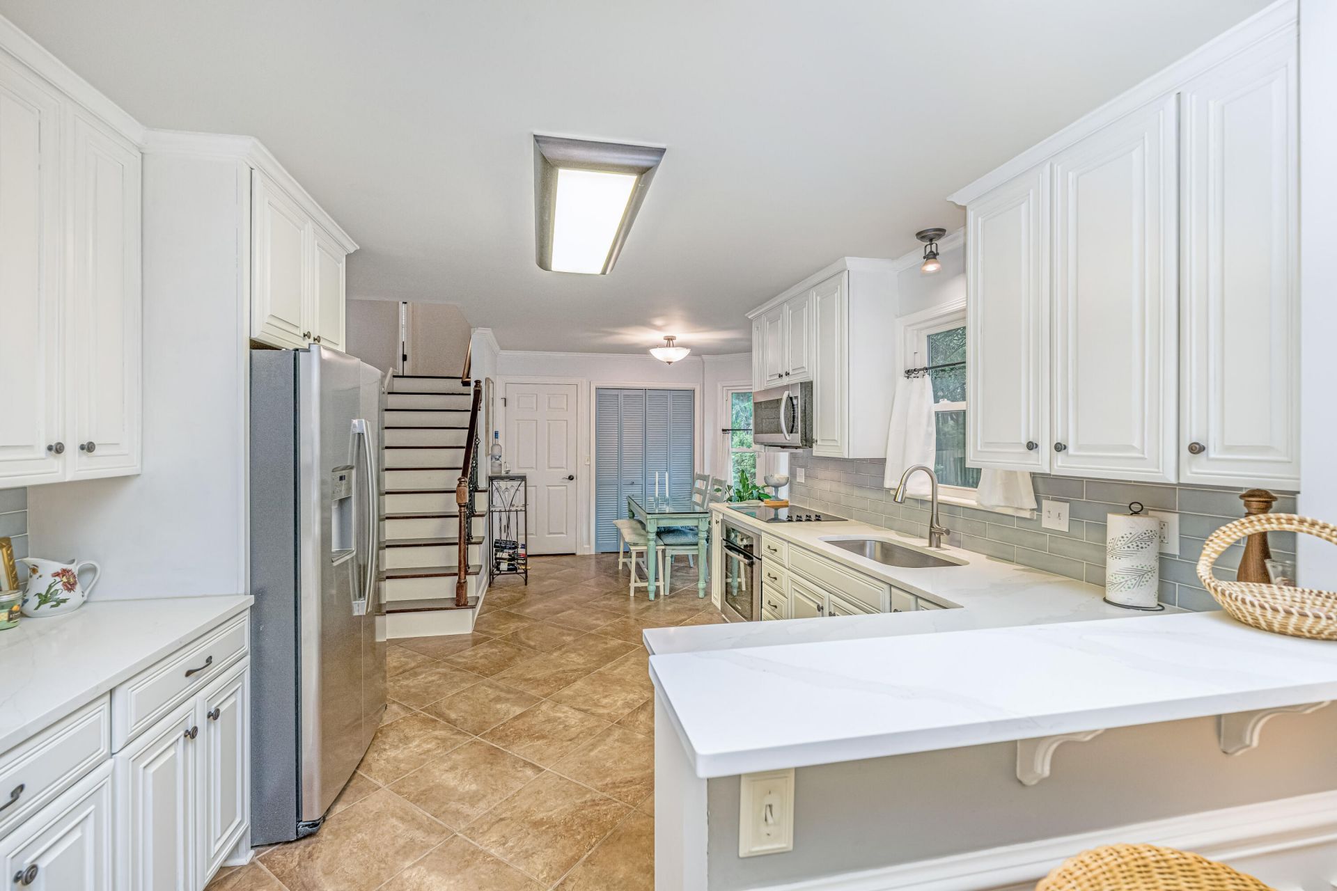 199 High Grove Road Photo 6