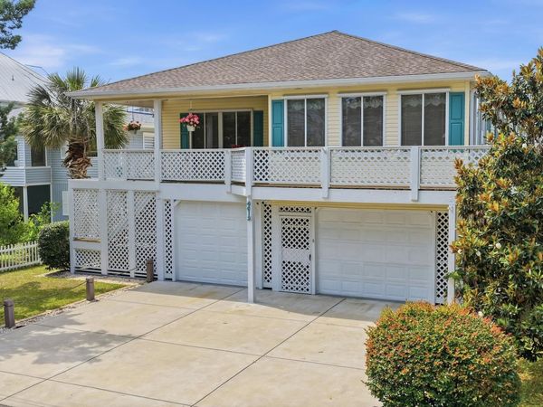 4612 Hedrick St., North Myrtle Beach, SC 29582