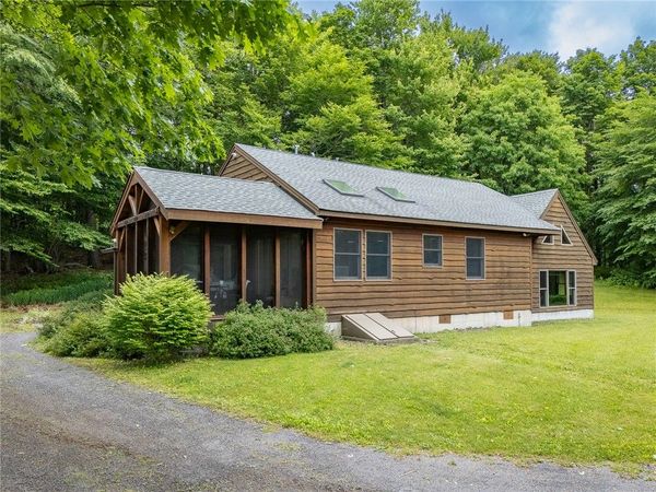 1260 W Peakes Brook Road , Delhi, NY 13753