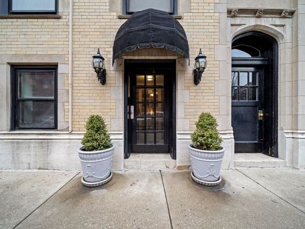 604 W Addison Street , Unit B3, Chicago, IL 60613